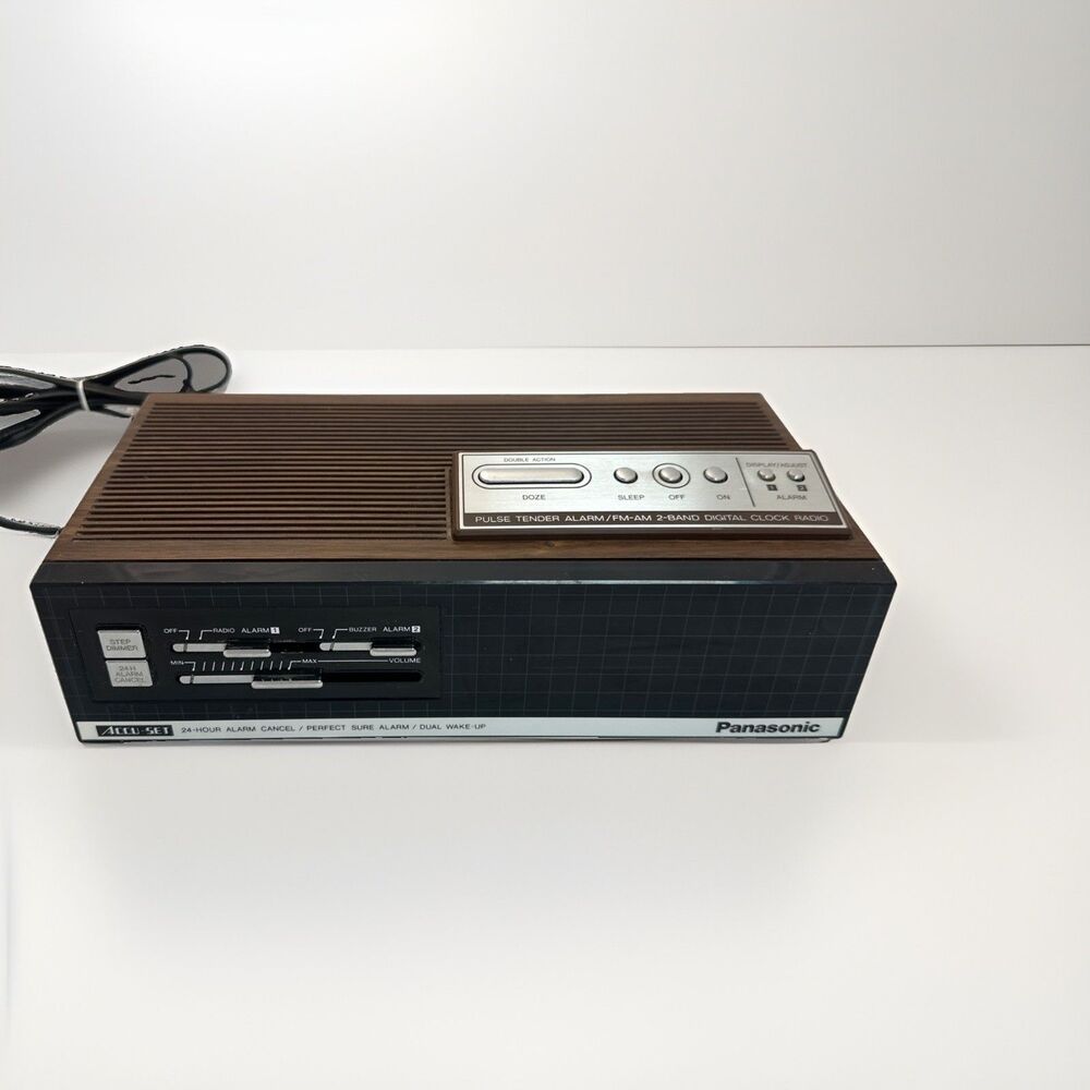 Panasonic Accu-Set Dual Alarm Clock Radio AM FM RC-6340.